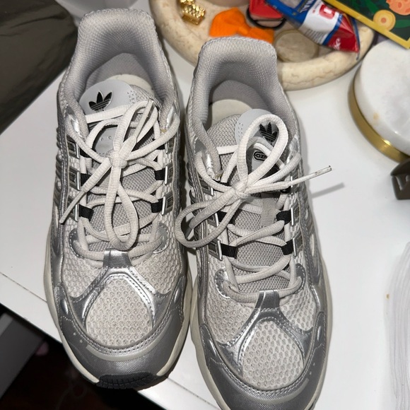 adidas Originals Ozmillen - Picture 3 of 6